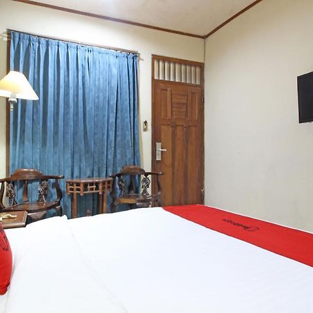 Reddoorz Near Malioboro Tugu Station Jogja Hotel Jogjakarta Buitenkant foto