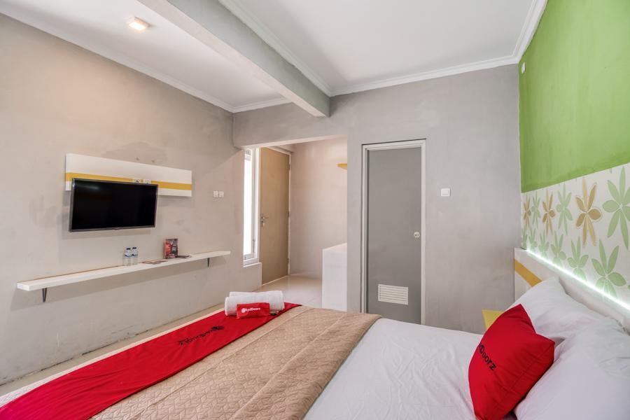Reddoorz Near Malioboro Tugu Station Jogja Hotel Jogjakarta Buitenkant foto